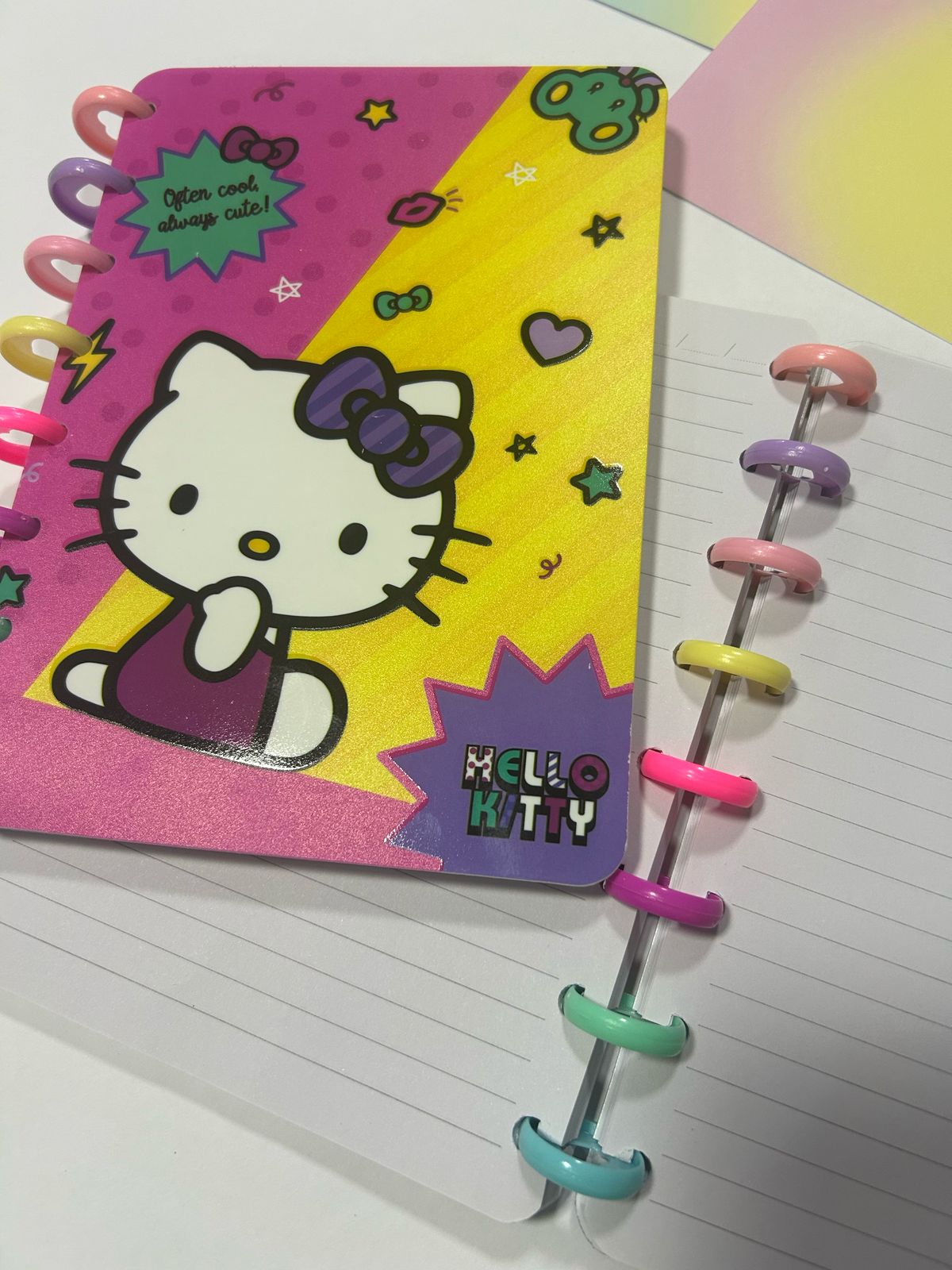 Caderno Hello Kitty - Disco tamanho A5
