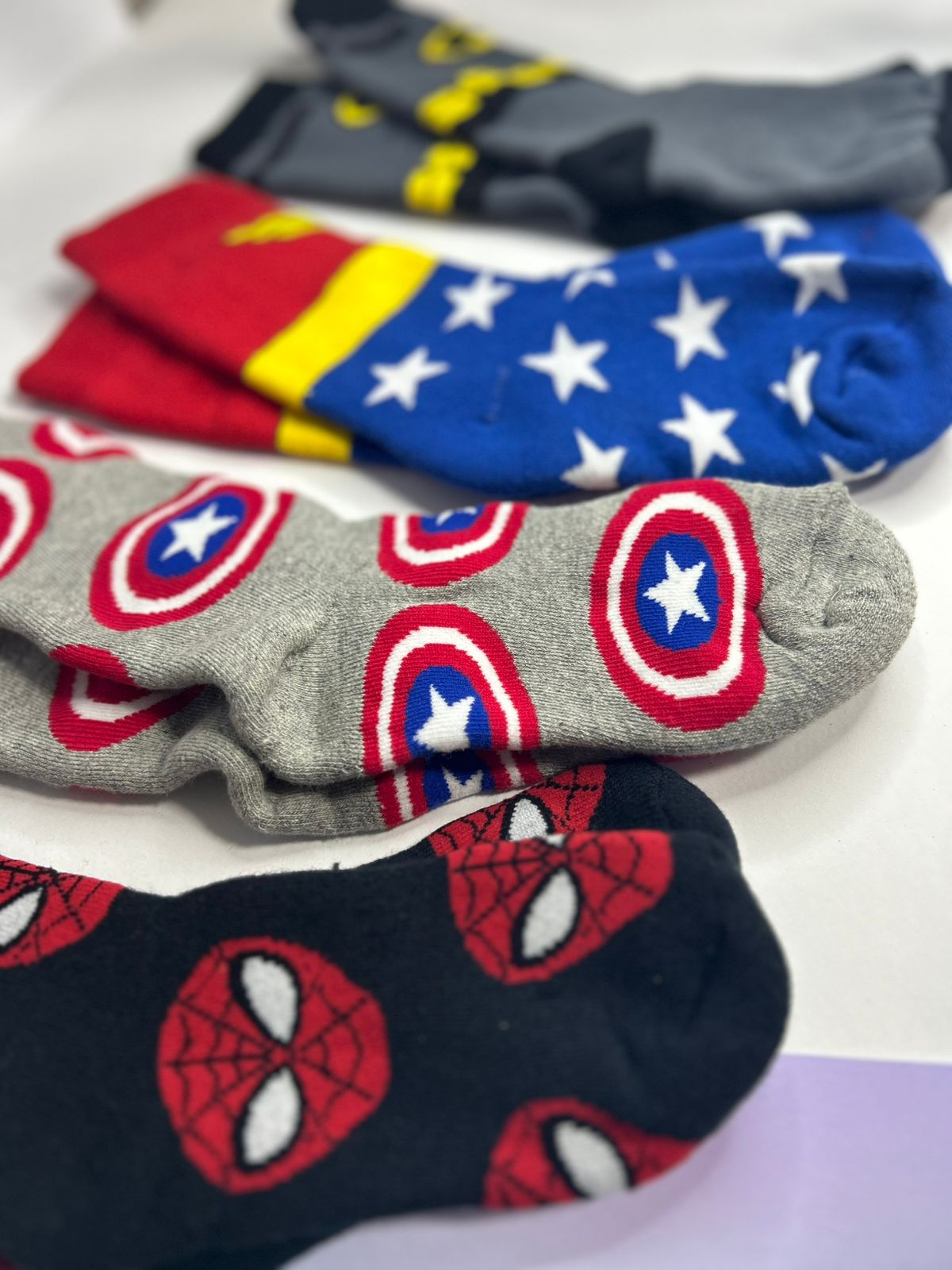 Meias infantil divertidas cano alto de algodão - Personagens variados